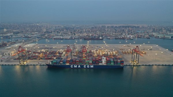 نشاط ملحوظ في حركة التداول والملاحة بميناء الإسكندرية