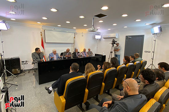 تنسيقية أحزاب الشباب تنظم صالون نقاش حول الحروب السيبرانية (5) تنسيقية أحزاب الشباب تنظم صالون نقاش حول الحروب السيبرانية (5)