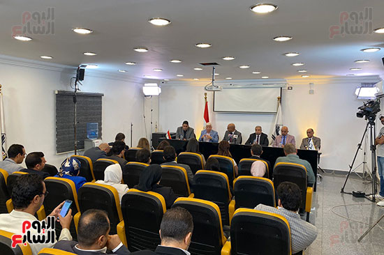 تنسيقية أحزاب الشباب تنظم صالون نقاش حول الحروب السيبرانية (11) تنسيقية أحزاب الشباب تنظم صالون نقاش حول الحروب السيبرانية (11)
