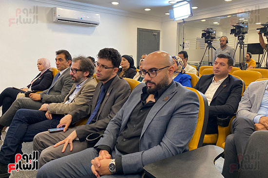 تنسيقية أحزاب الشباب تنظم صالون نقاش حول الحروب السيبرانية (6) تنسيقية أحزاب الشباب تنظم صالون نقاش حول الحروب السيبرانية (6)