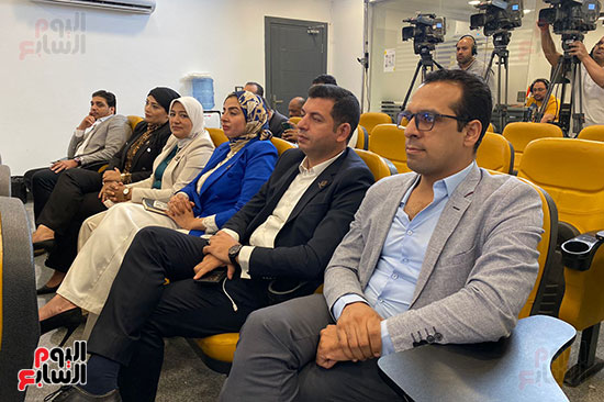 تنسيقية أحزاب الشباب تنظم صالون نقاش حول الحروب السيبرانية (4) تنسيقية أحزاب الشباب تنظم صالون نقاش حول الحروب السيبرانية (4)