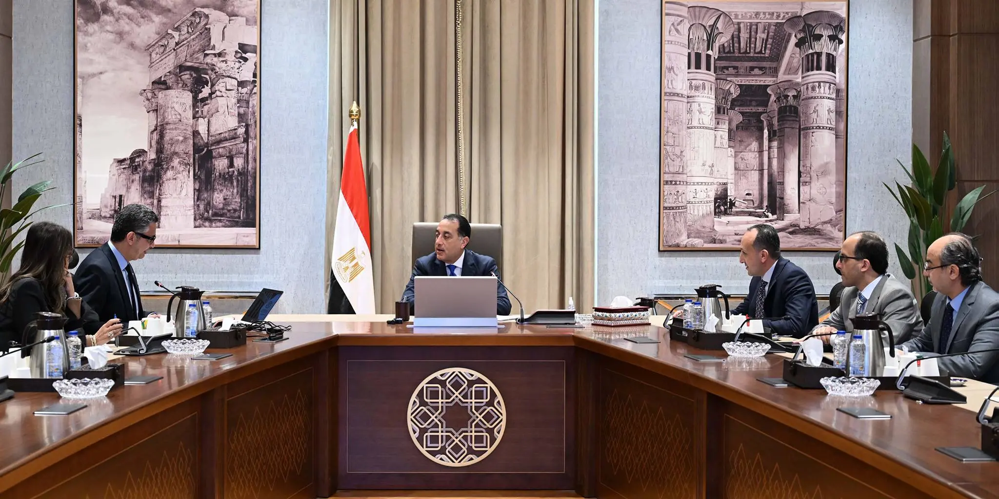 رئيس الوزراء يتابع تطوير منظومة الاستهداف لضمان وصول الدعم لمستحقيه