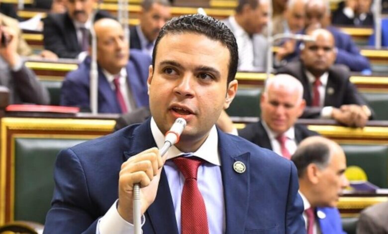 عبد المنعم إمام يثير الجدل: كثرة سفريات وزراء حكومة مدبولي تحت المجهر في ظل الأزمة الاقتصادية