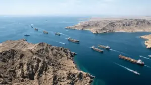 الممرات البحرية.. عندما تتحول طرق التجارة إلى ساحات حرب