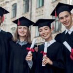 «منعته درجاته.. وأنقذته فلوس أهله».. رحلة طالب من 90% إلى كلية طب بالخارج