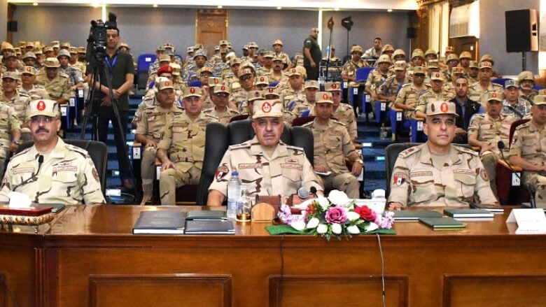 وزير الدفاع يشهد مشروعًا لمراكز القيادة بنطاق الجيش الثاني الميداني
