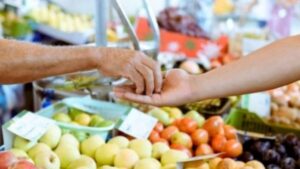 قبل أن تدفع أي مبلغ.. 8 أشياء يجب أن تعرفها عن الشراء والاستبدال والاسترجاع