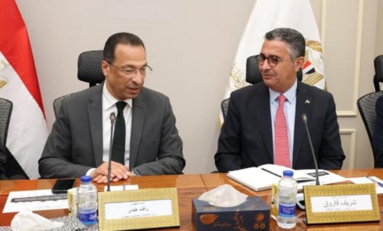 خدمات حكومية في كارت واحد.. التموين والاتصالات تكشفان خطوات تطوير المنظومة