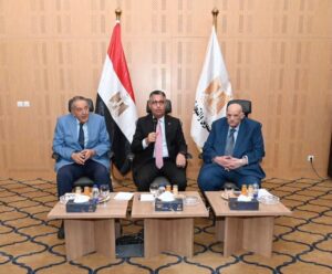 «تكلفة الرغيف» على طاولة التموين.. لجنة لحسم مطالب أصحاب المخابز خلال شهر
