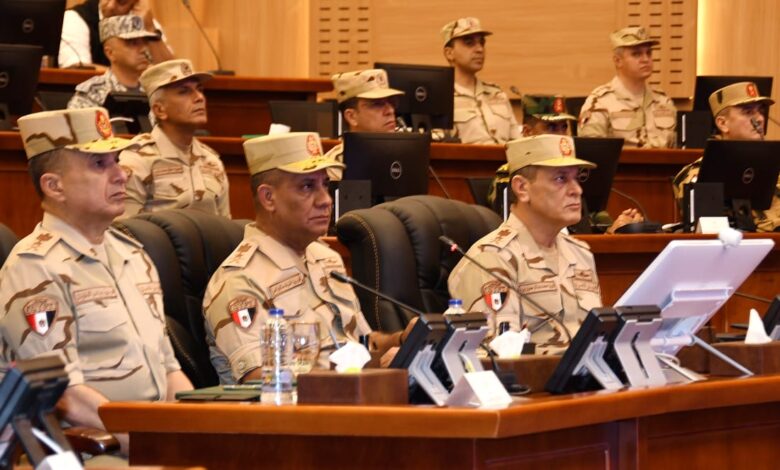 وزير الدفاع يشهد مشروعًا لمراكز القيادة بنطاق الجيش الثاني الميداني