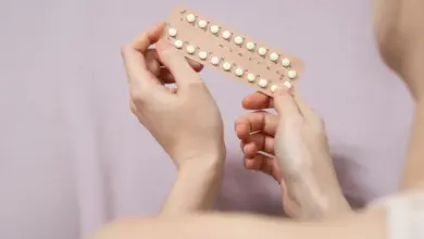 استخدام حبوب منع الحمل قبل الدورة.. ما الذي يجب معرفته طبيًا؟