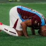 الملك المصري يعزز حضوره.. محمد صلاح يدخل تاريخ الدوري التركي عبر بوابة طرابزون سبور