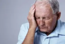 متابعة مرضى الزهايمر .. دعم طبي وأسري متكامل