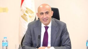 تفاصيل وأبعاد قرارات وزير التعليم حول إعادة هيكلة نظامي البكالوريا والثانوية العامة