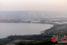 تقرير إسرائيلي يزعم خسارة بحيرة طبريا 3.3 ملايين متر مكعب ويربطها بموجة طحالب