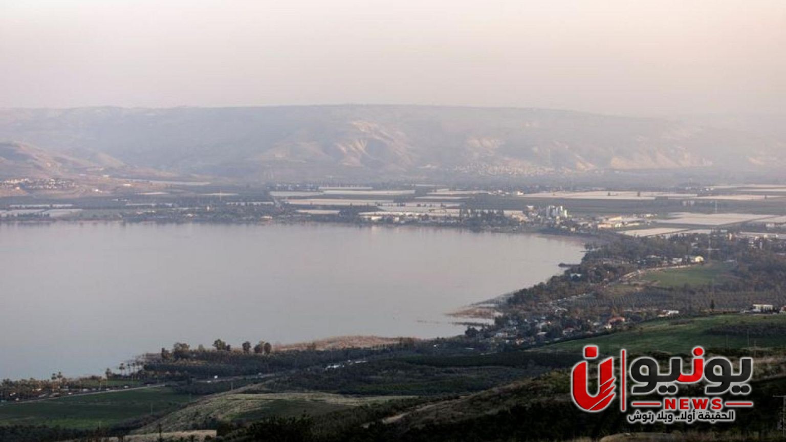 تقرير إسرائيلي يزعم خسارة بحيرة طبريا 3.3 ملايين متر مكعب ويربطها بموجة طحالب