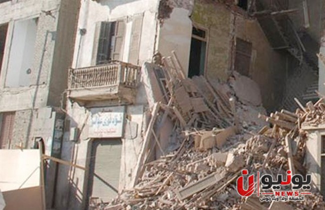 بعد 11 عامًا.. عقار أمبروزو ينهار في قلب الإسكندرية