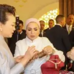 سيدة مصر الأولى توثق جولة استثنائية مع قرينة الرئيس الصيني بين عبق التراث والصناعة الوطنية