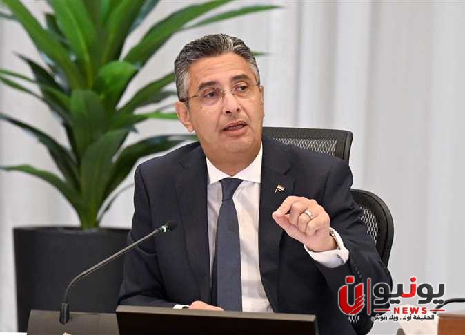 وزير التموين: لا تهاون مع التلاعب في أسعار وأوزان الخبز.. والمخالفات ستواجه بإجراءات قانونية حاسمة